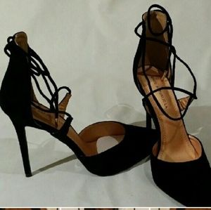 Black tie up heels
